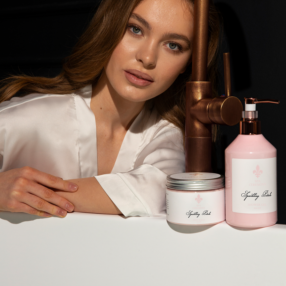 Гель для душу / Sparkling petals