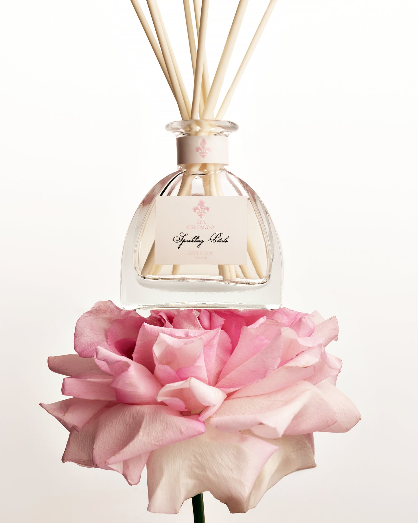 Aroma diffuser Sparkling petals, 150 ml